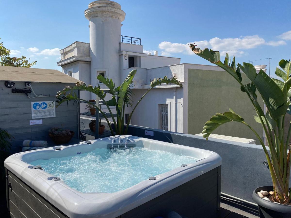 Monastiraki Citycenter Sleepbox- Unspoiled Athens Apartments Ngoại thất bức ảnh