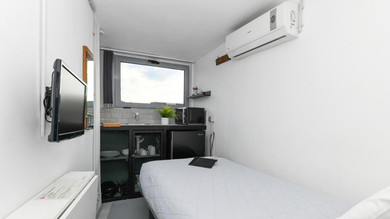 Monastiraki City Sleepbox- Unspoiled Athens Apartments Ngoại thất bức ảnh