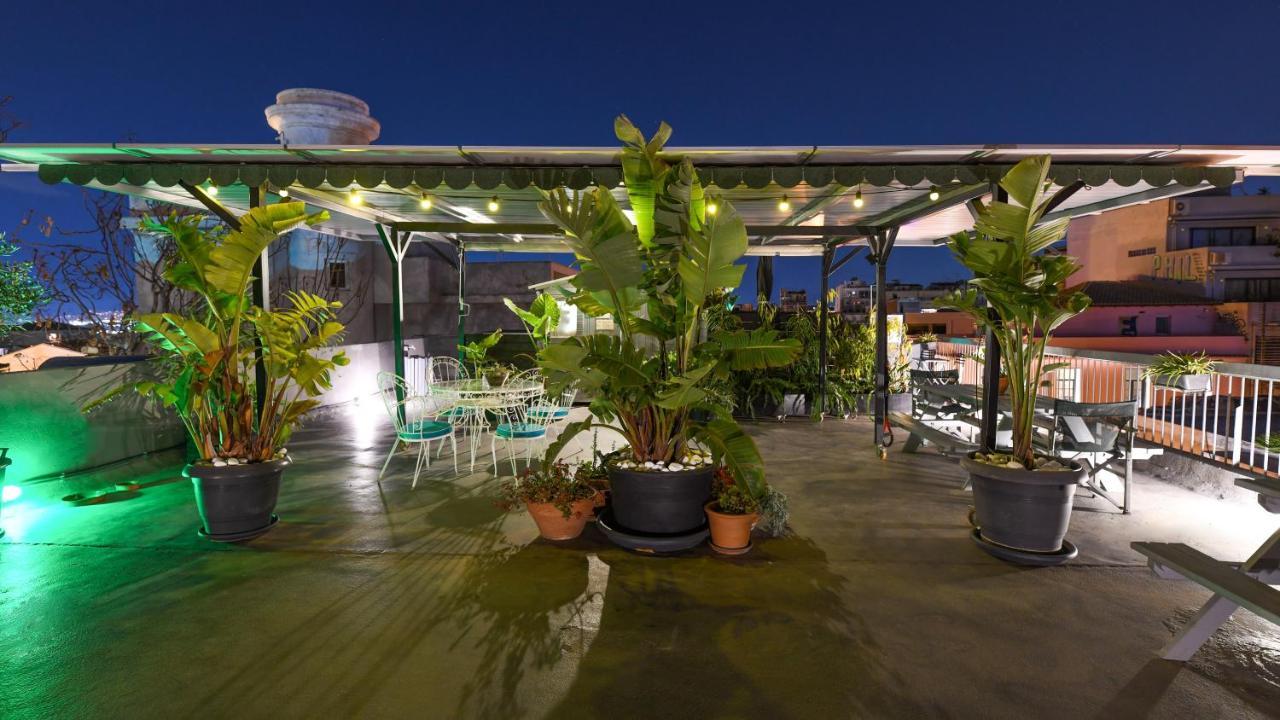 Monastiraki Citycenter Sleepbox- Unspoiled Athens Apartments Ngoại thất bức ảnh